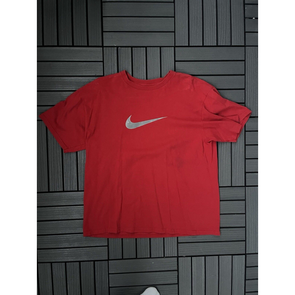 2000’s Red Nike T-shirt Size L